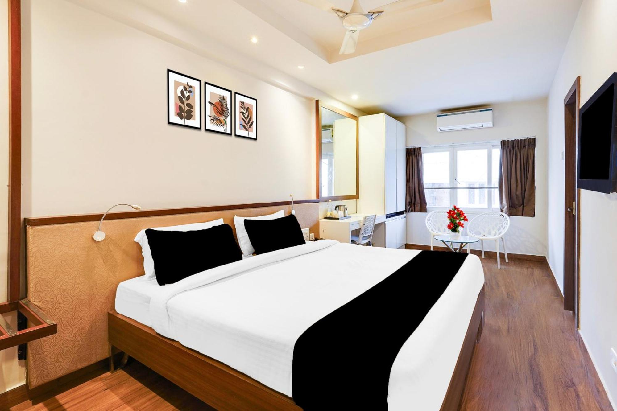 Super Townhouse Oak Kodambakkam Formerly Cine Hotel 3*